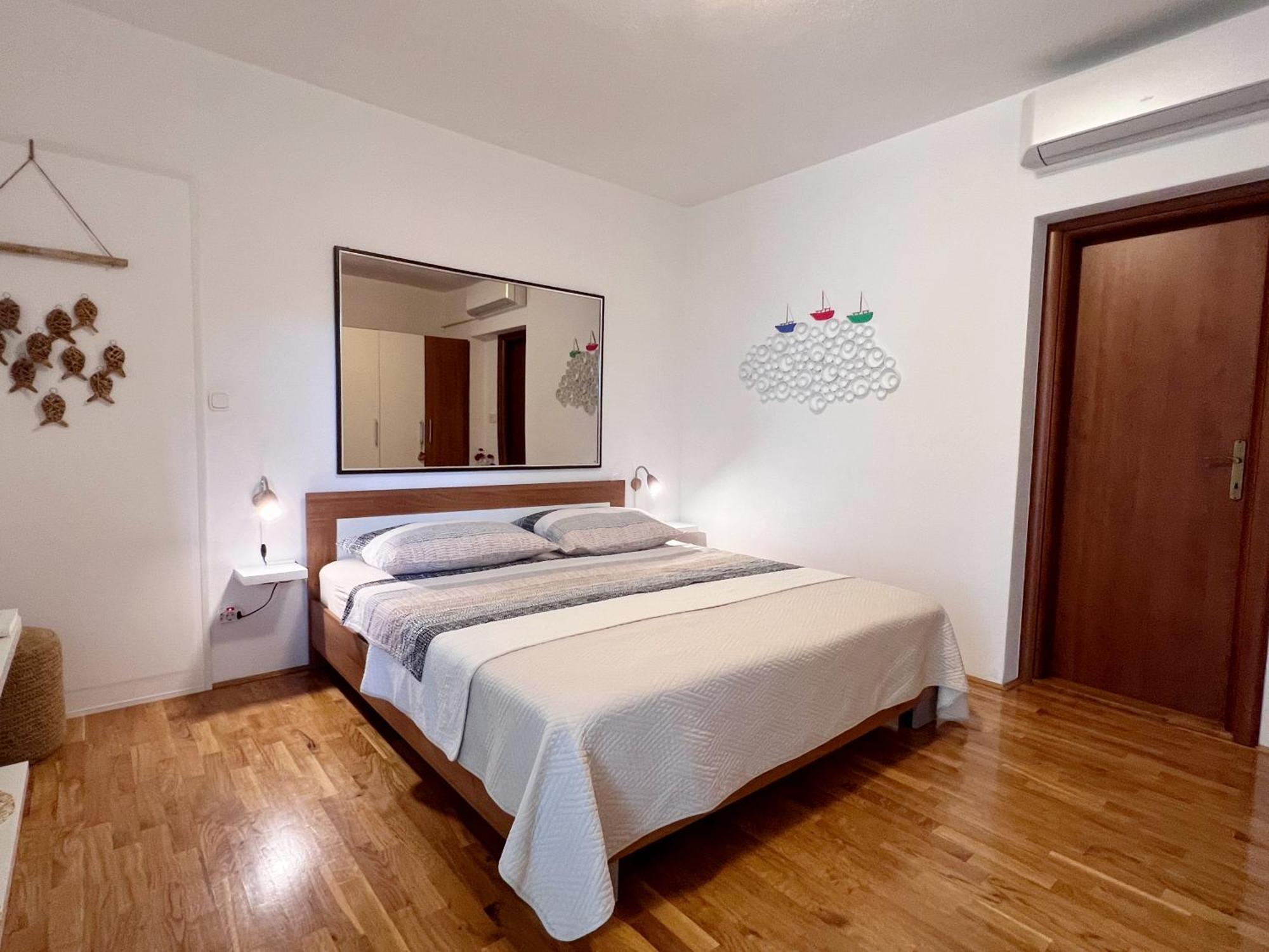 Room Tai - Spacious And Comfy With Private Terrace Hvar Town Zewnętrze zdjęcie